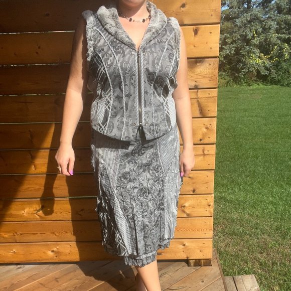 Crisca Grey Midi Skirt and Vest Two Piece Set - Picture 1 of 11